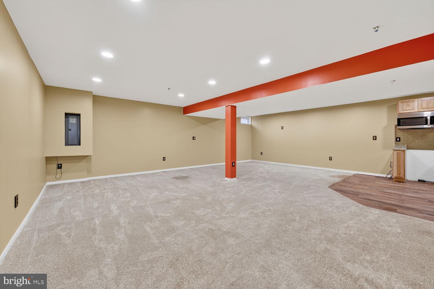 SUMMIT CREEK - Residential Lease