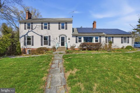 Photo of 2311 Spencer Road, SILVER SPRING, MD 20910 (MLS # MDMC2219950)