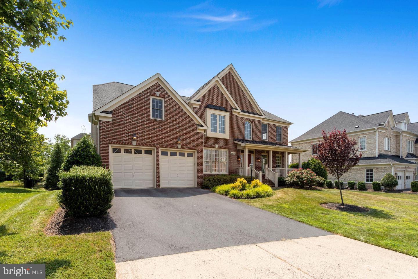 8409 LINK HILLS LOOP