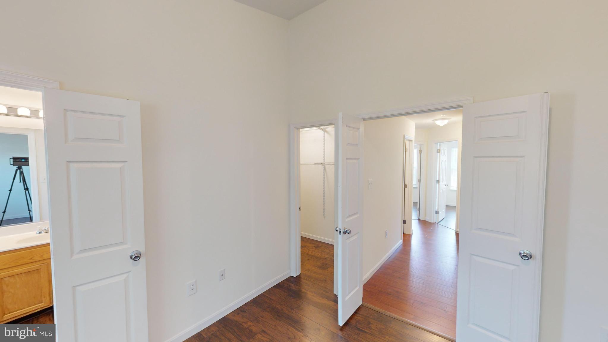 STANFORD SUB - Residential