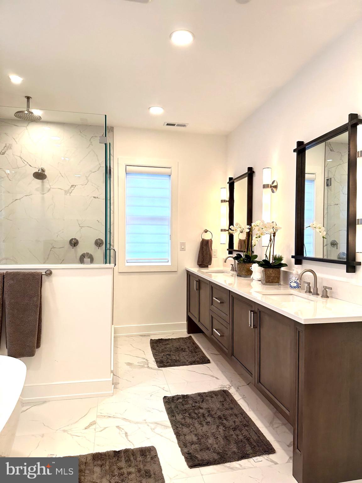 RABBIT RUN CREEK - Residential