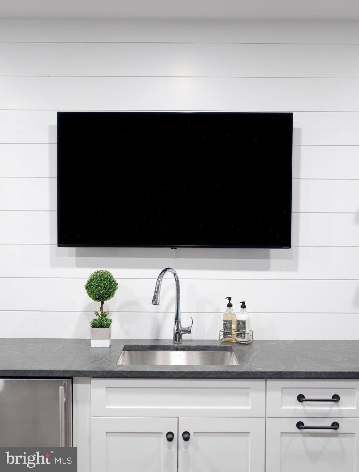 RABBIT RUN CREEK - Residential