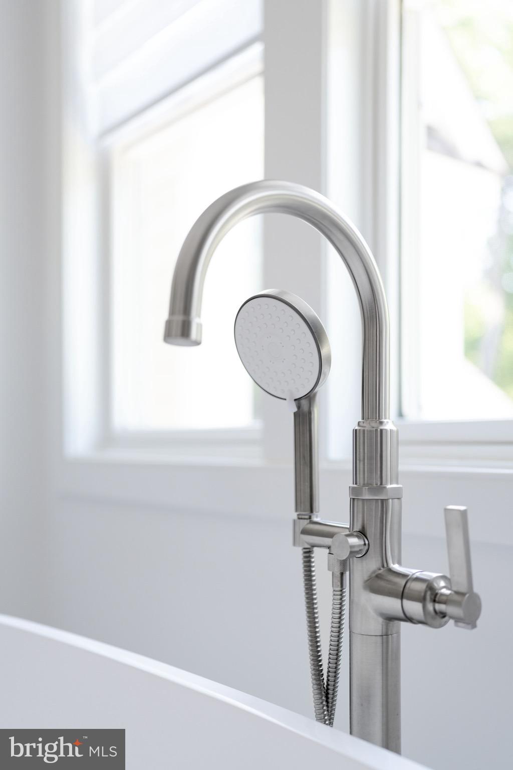 RABBIT RUN CREEK - Residential