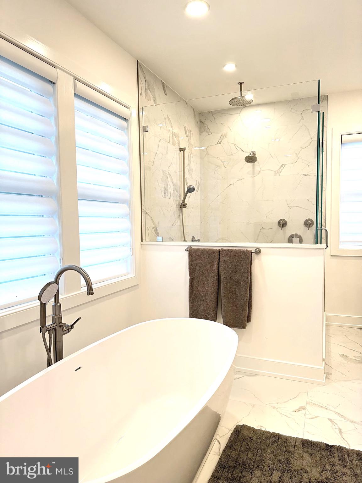 RABBIT RUN CREEK - Residential