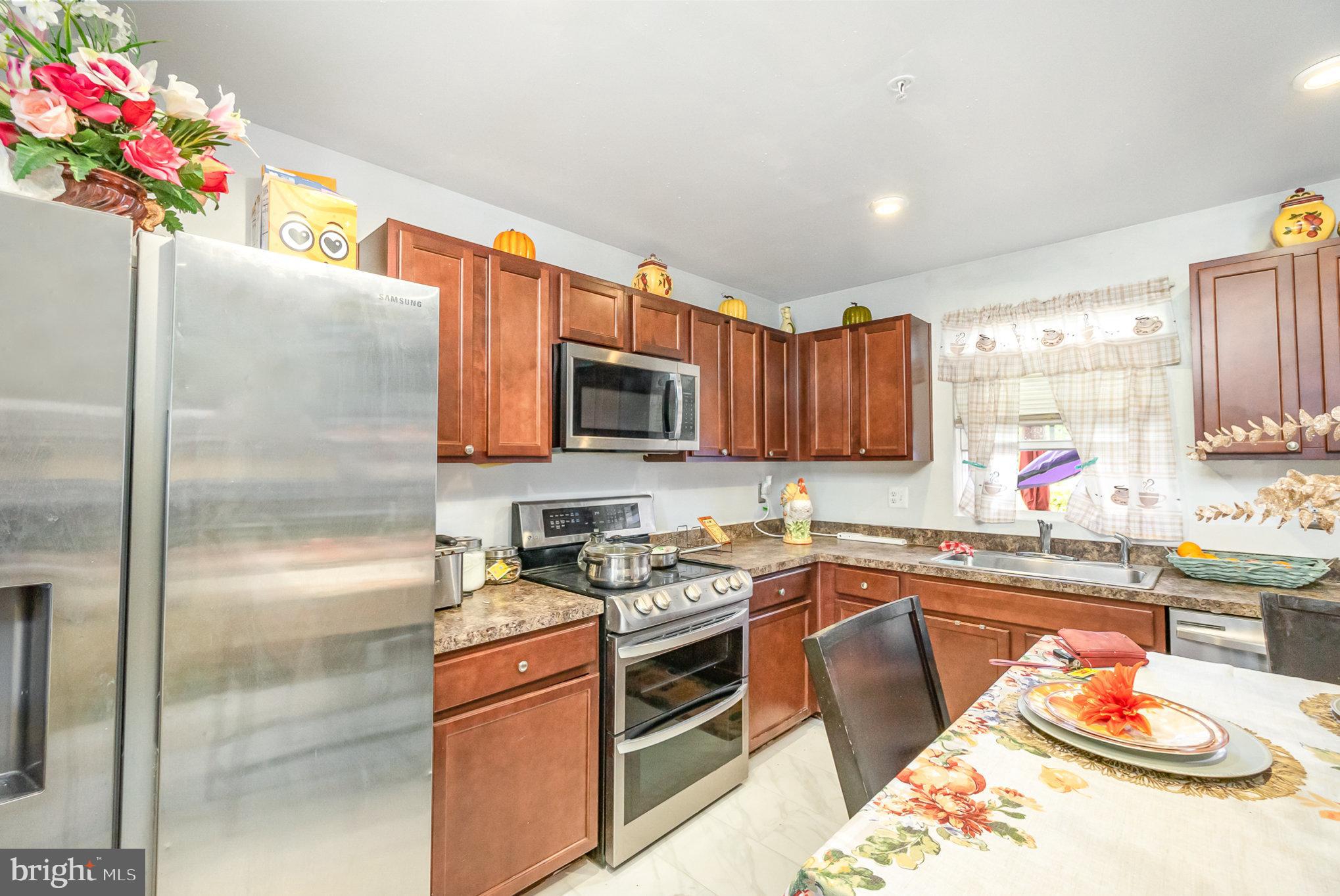 WEST CREEK VILLAGE - Residential