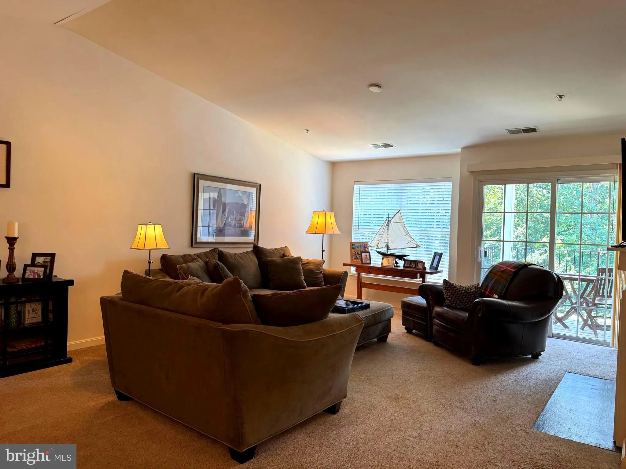 Annapolis, Maryland 21401, United States, 2 Bedrooms Bedrooms, ,2 BathroomsBathrooms,Residential,Active,191931