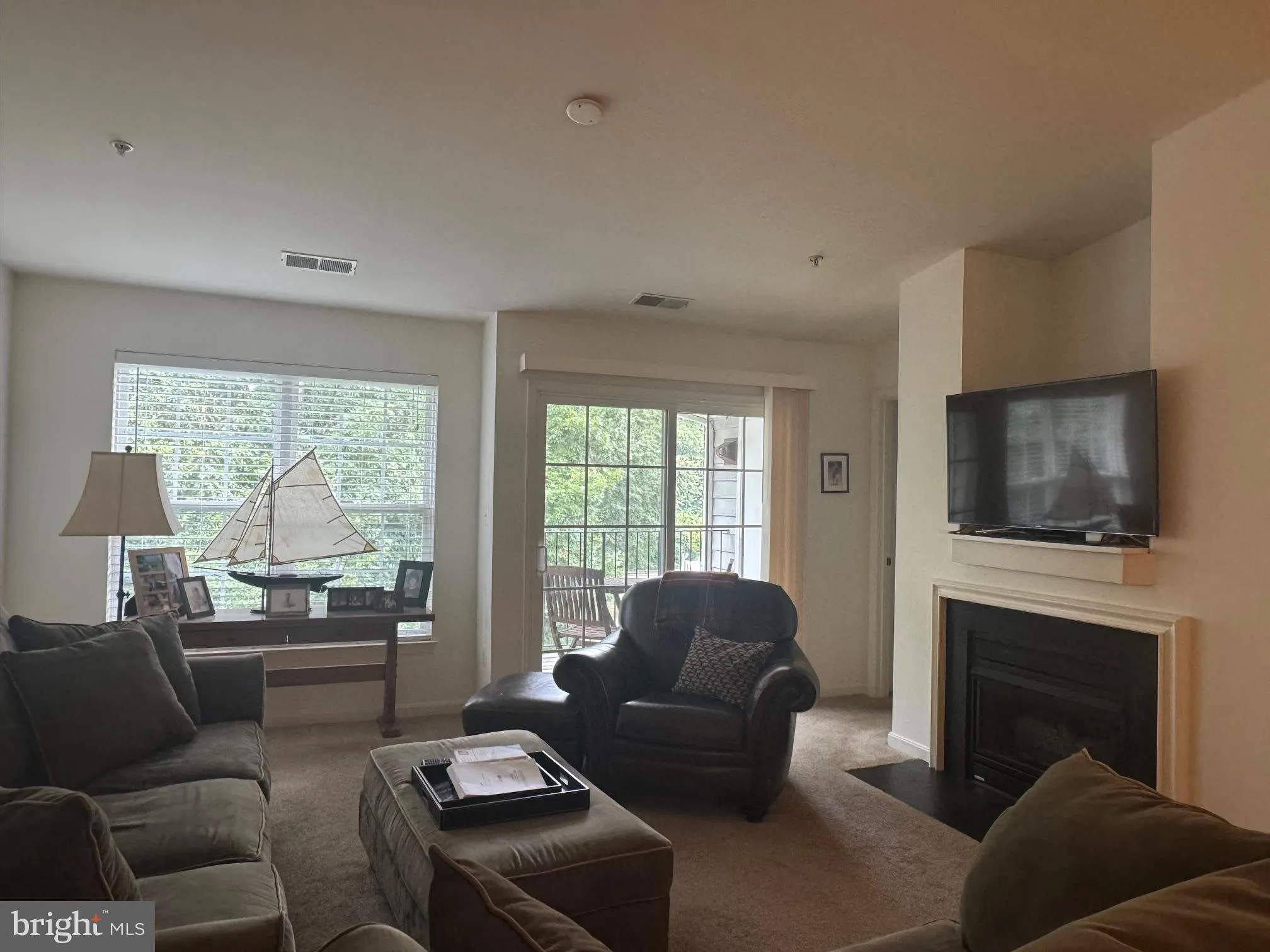 Annapolis, Maryland 21401, United States, 2 Bedrooms Bedrooms, ,2 BathroomsBathrooms,Residential,Active,191931