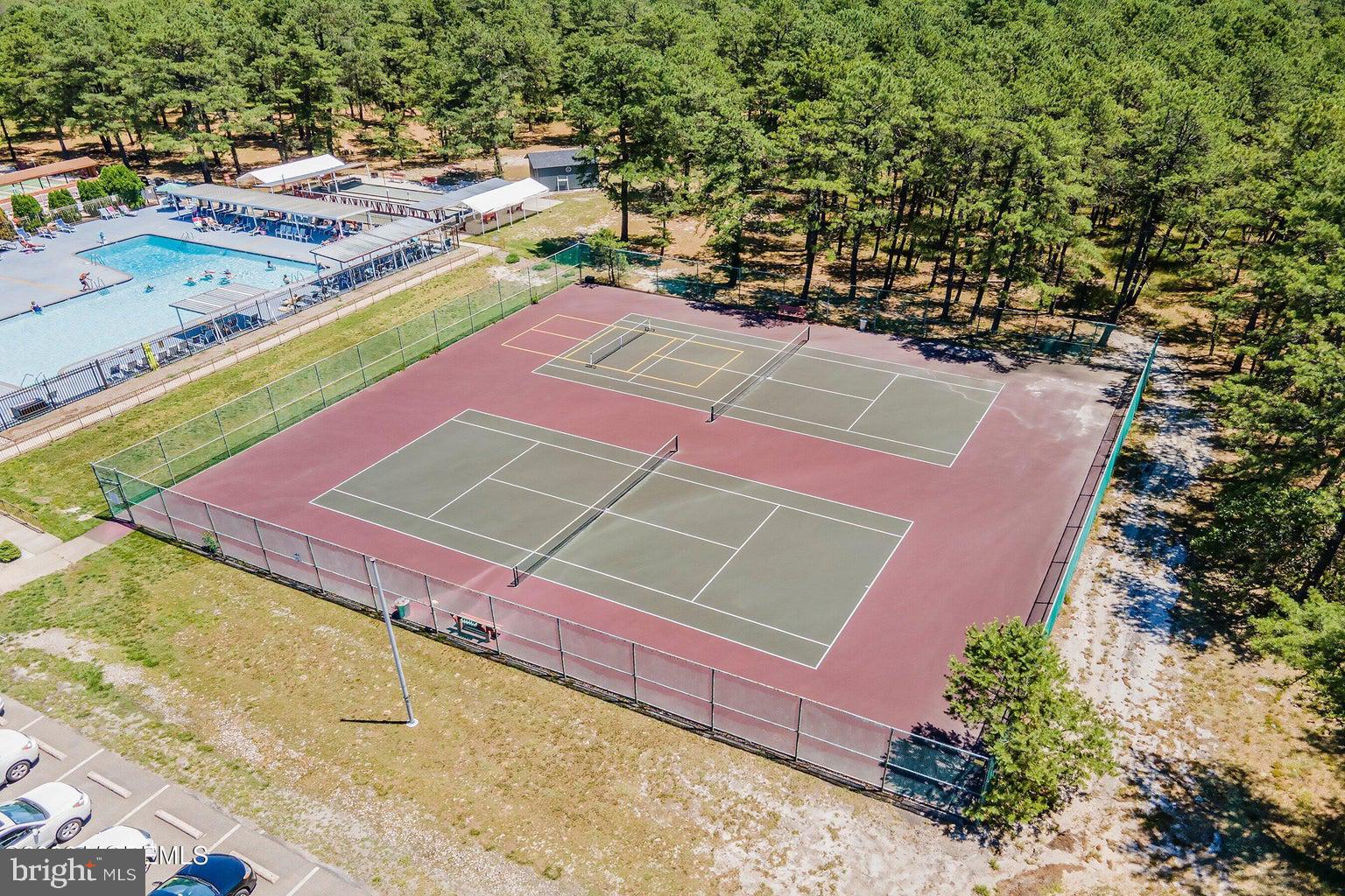 HOLIDAY CITY - WEST - Residential