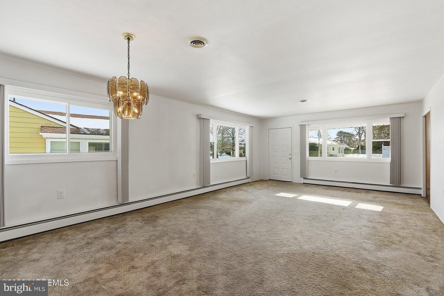 HOLIDAY CITY - WEST - Residential