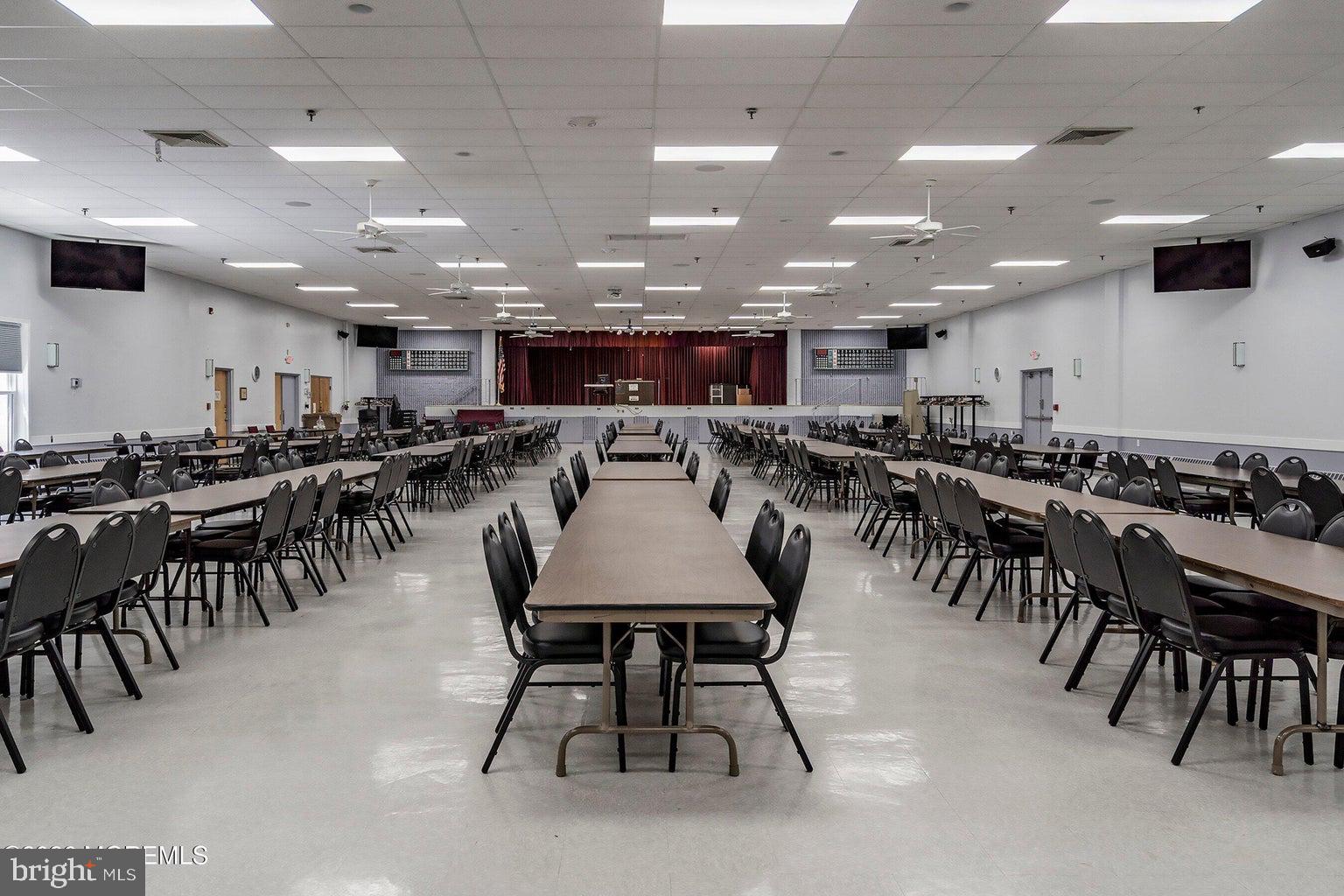 HOLIDAY CITY - WEST - Residential