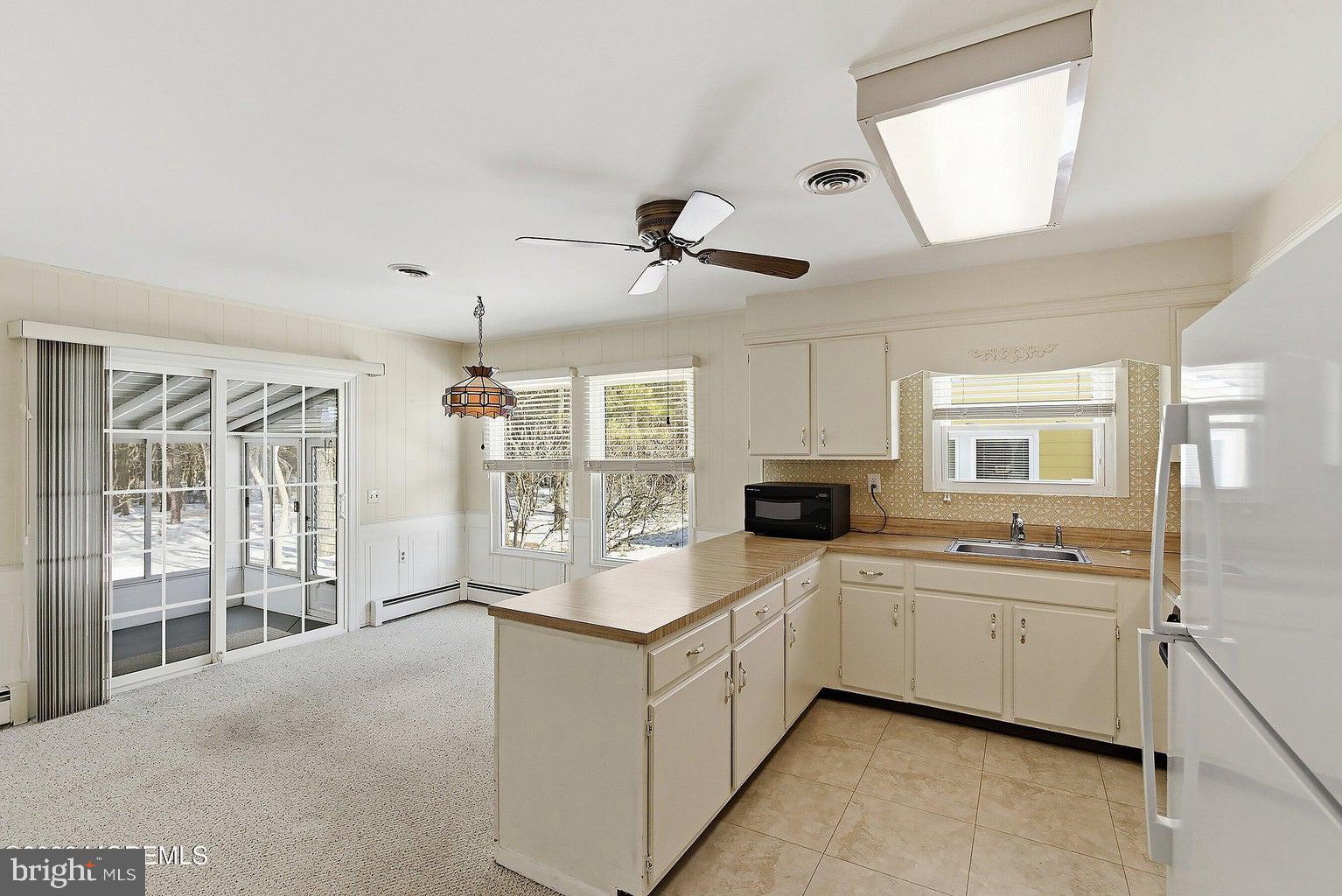 HOLIDAY CITY - WEST - Residential