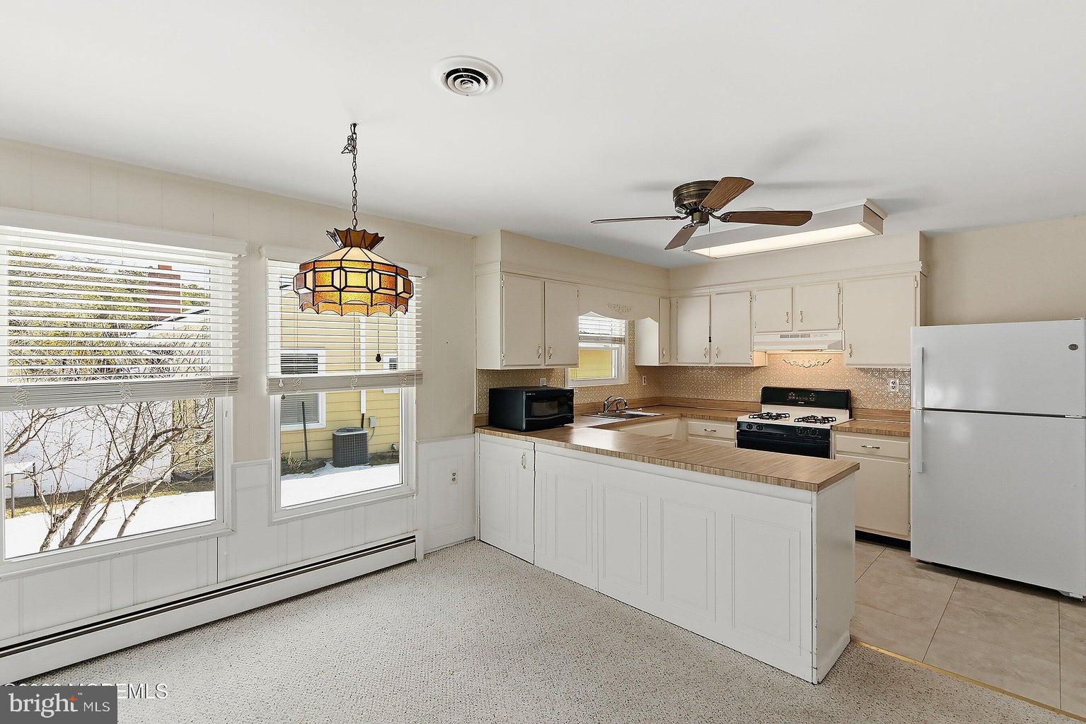 HOLIDAY CITY - WEST - Residential