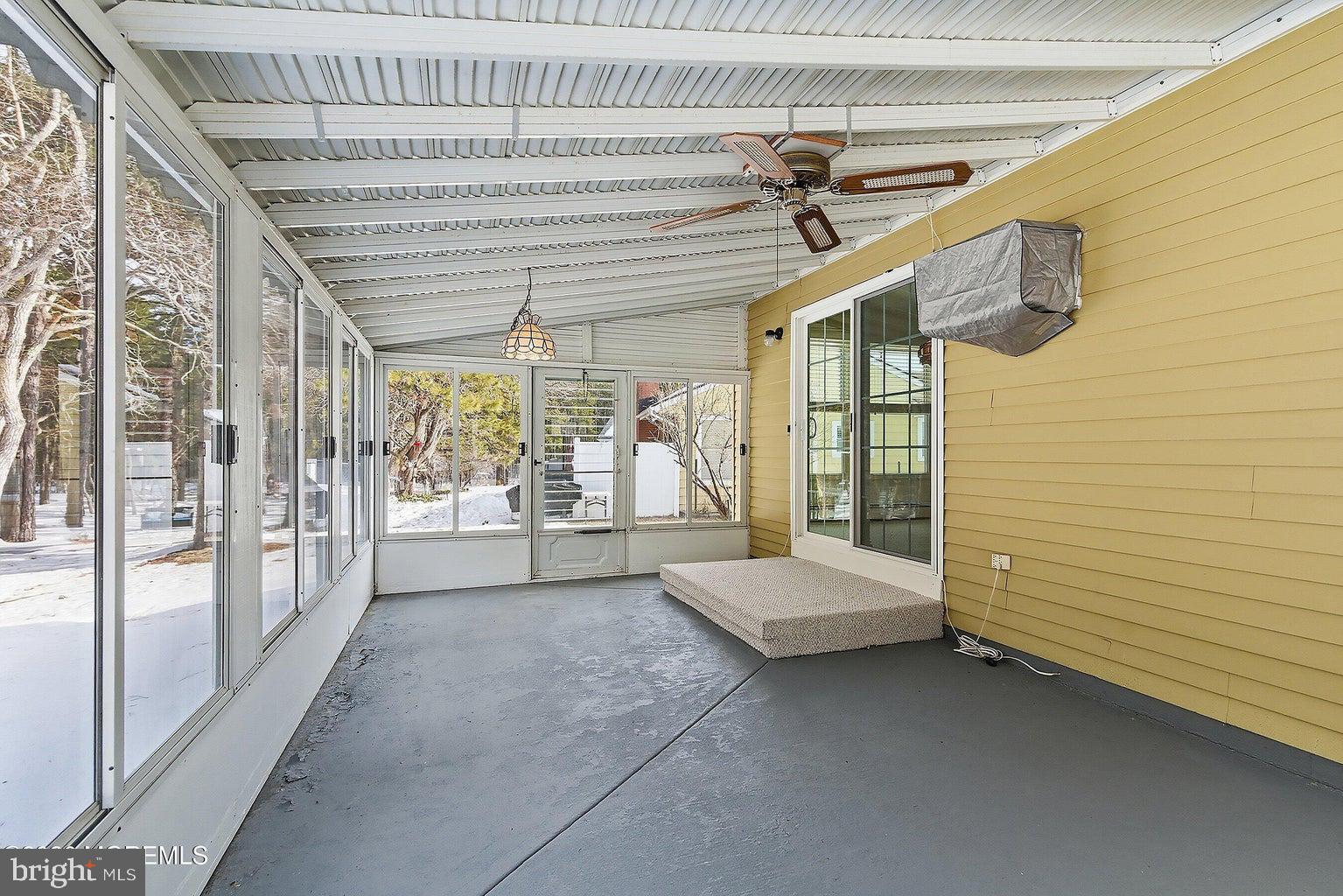 HOLIDAY CITY - WEST - Residential