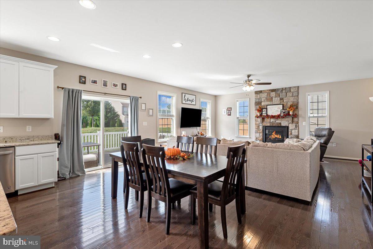 MCCAULEY CROSSING - Residential