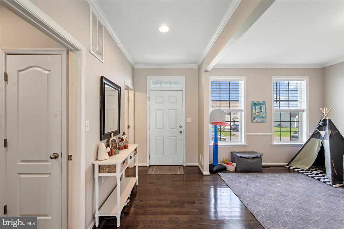 MCCAULEY CROSSING - Residential