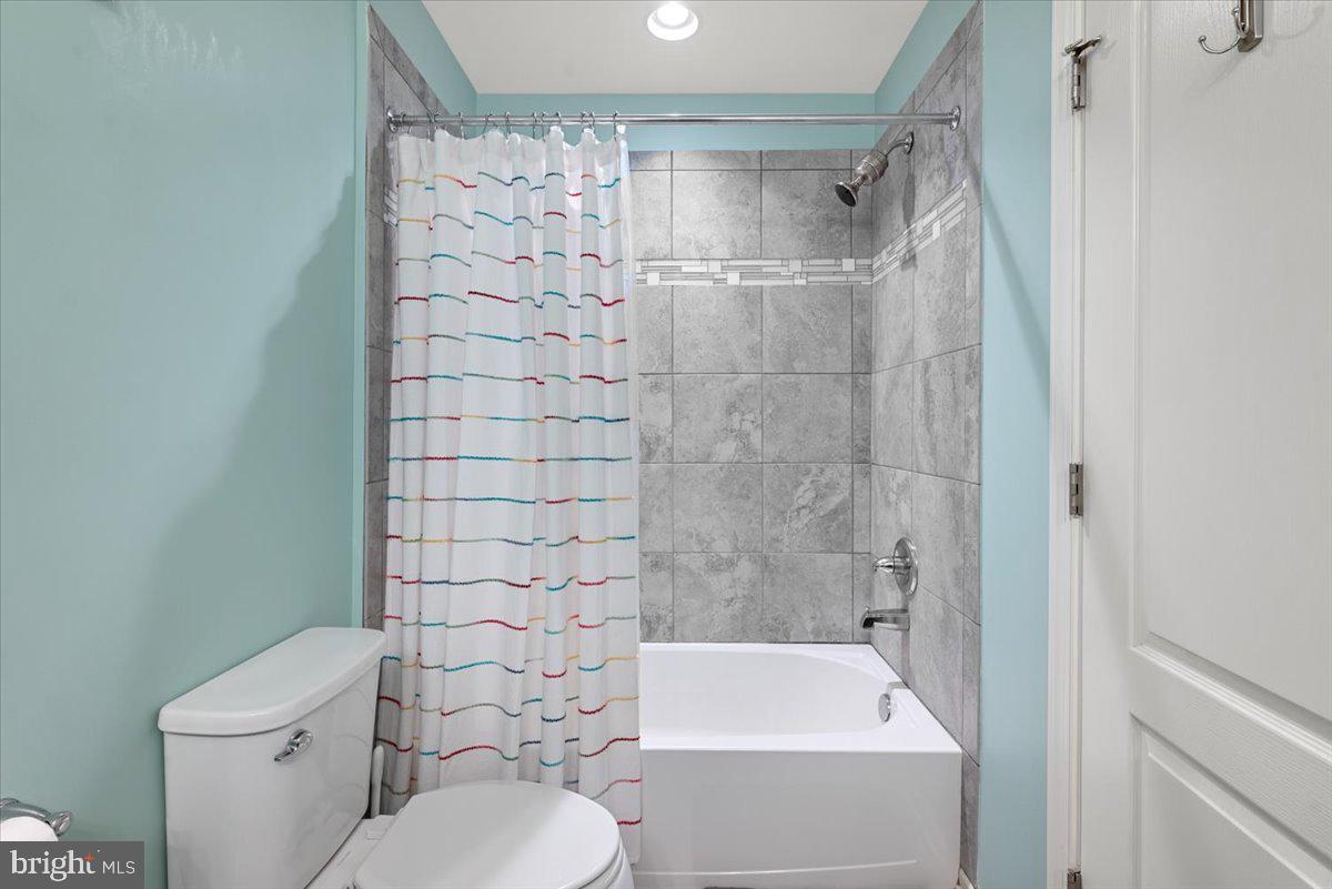 MCCAULEY CROSSING - Residential