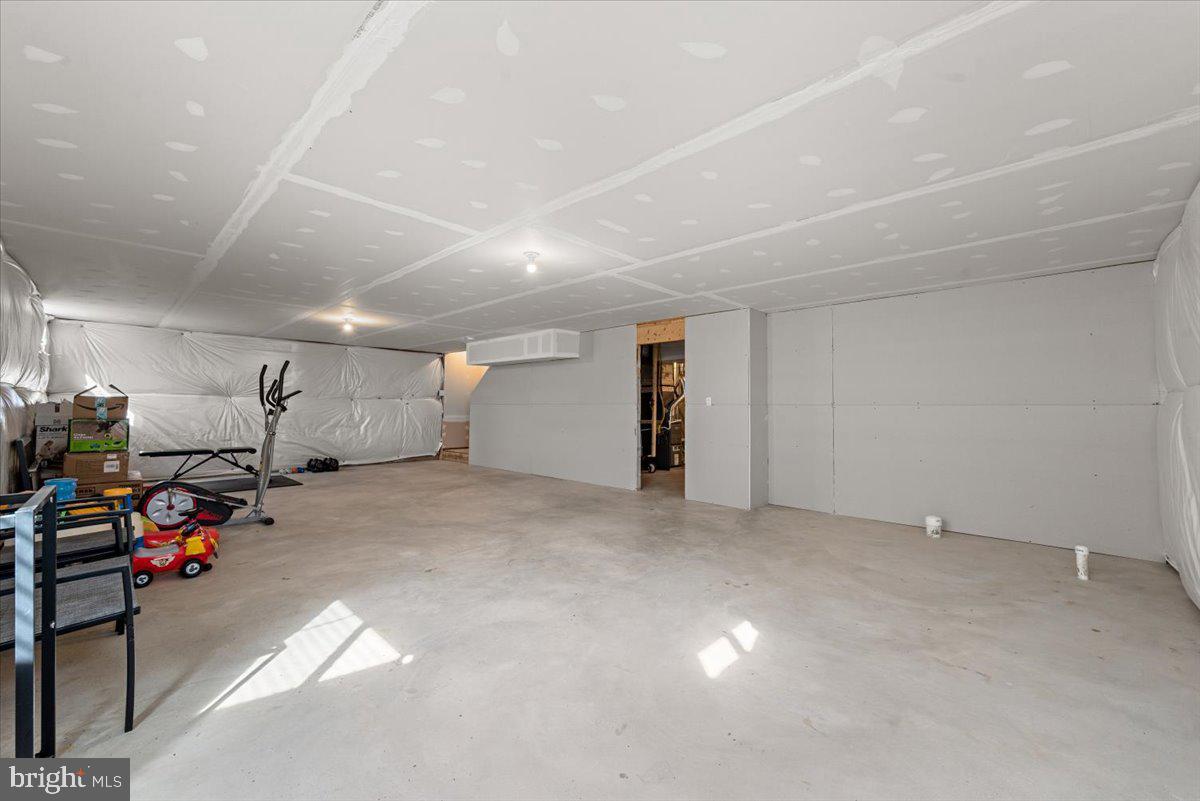 MCCAULEY CROSSING - Residential