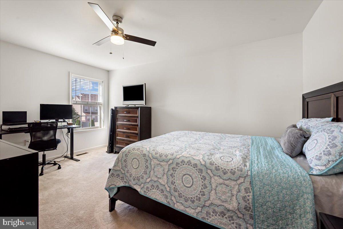 MCCAULEY CROSSING - Residential