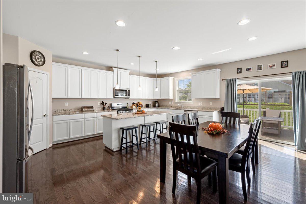 MCCAULEY CROSSING - Residential