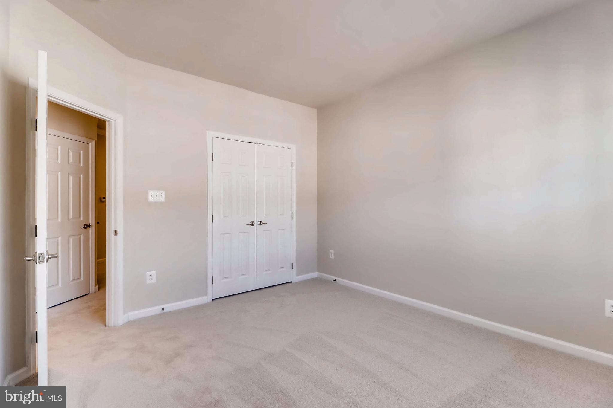 RED OAK CROSSING - Residential