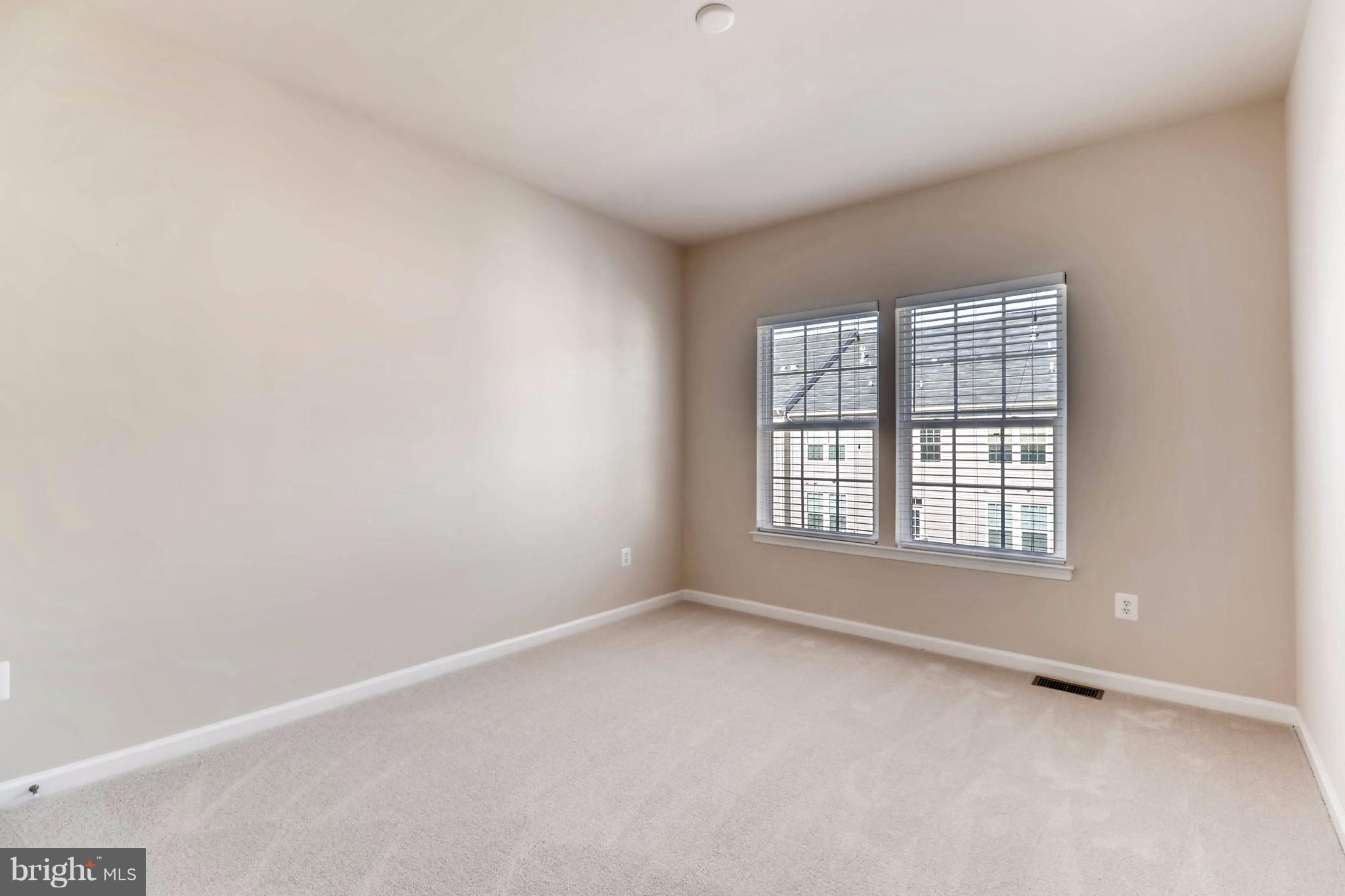 RED OAK CROSSING - Residential