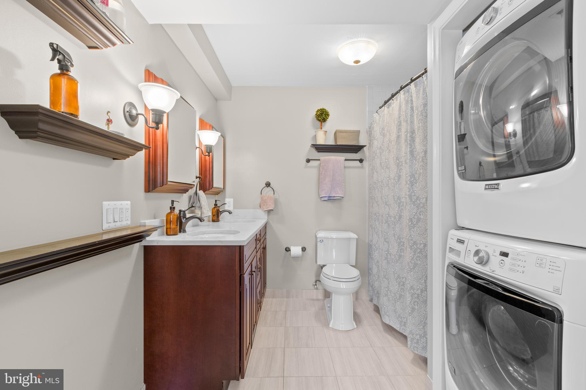 SHAD ROW - Residential Lease