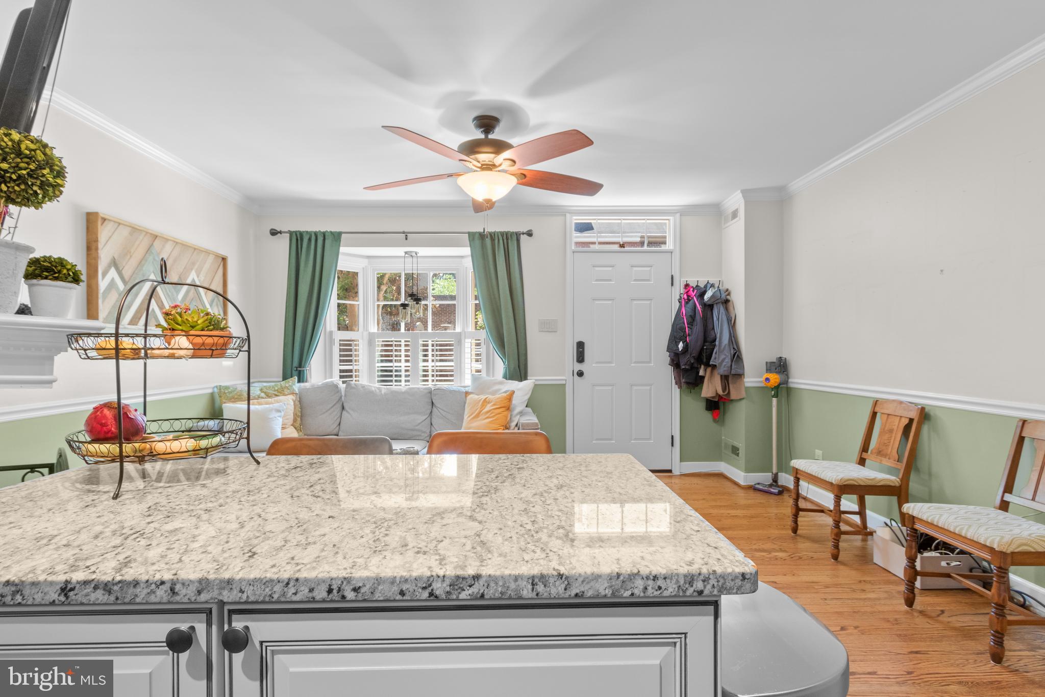 SHAD ROW - Residential Lease