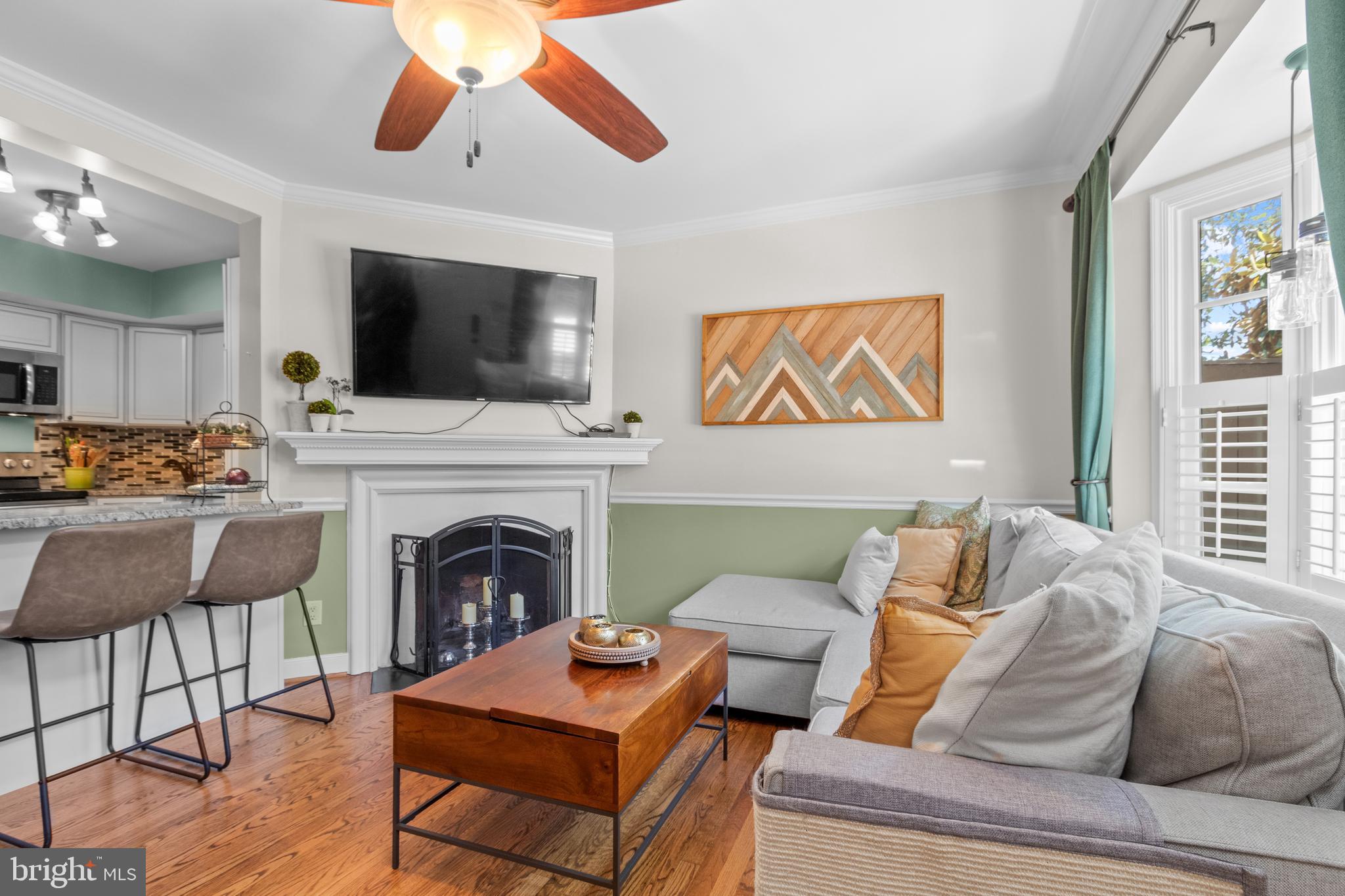 SHAD ROW - Residential Lease