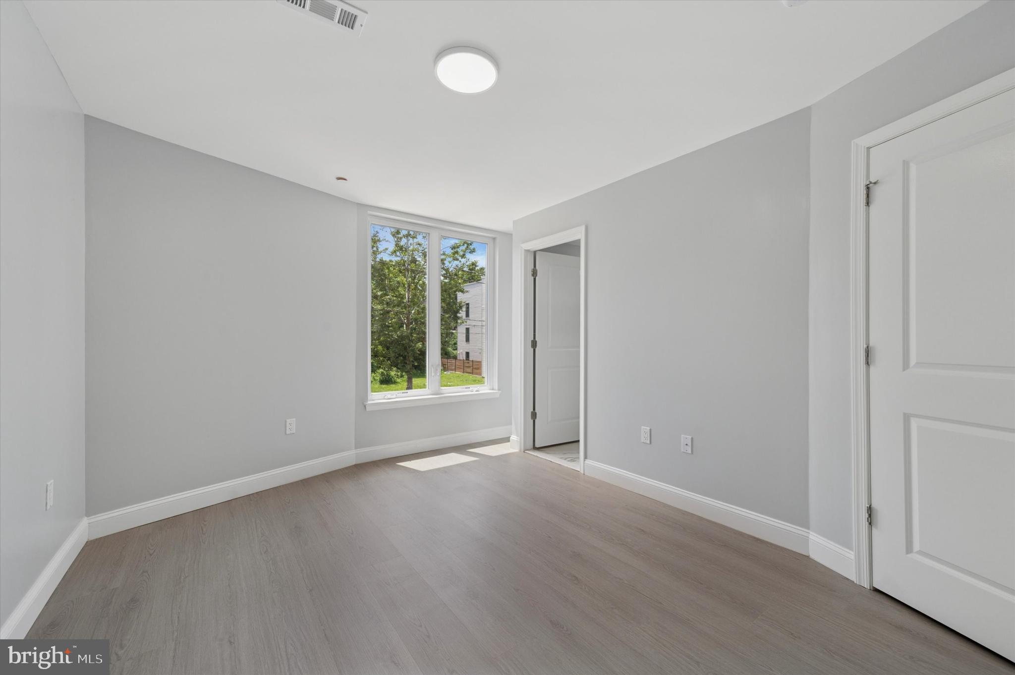 BREWERYTOWN - Commercial Sale