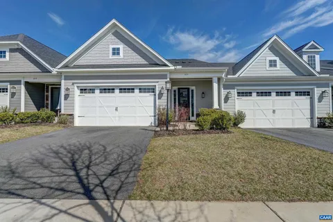 MLS: 674735