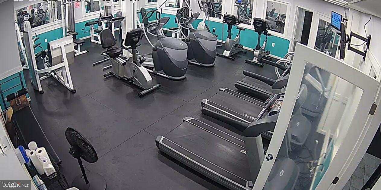 SEVEN OAKS - Residential Lease