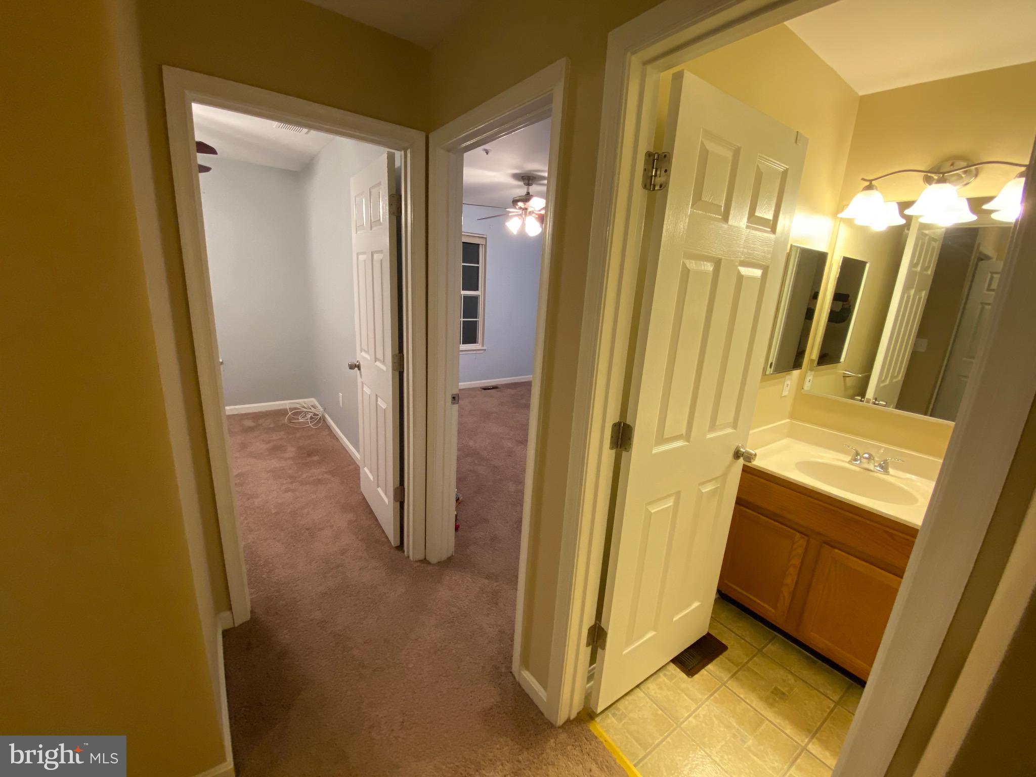 SEVEN OAKS - Residential Lease