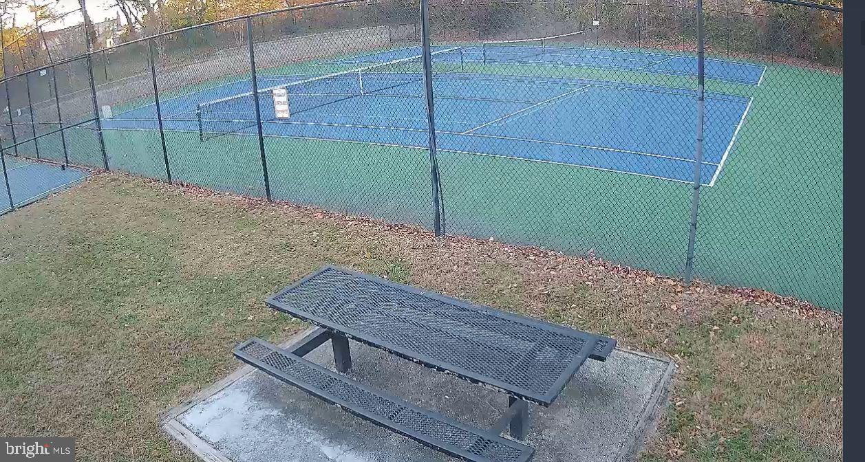 SEVEN OAKS - Residential Lease