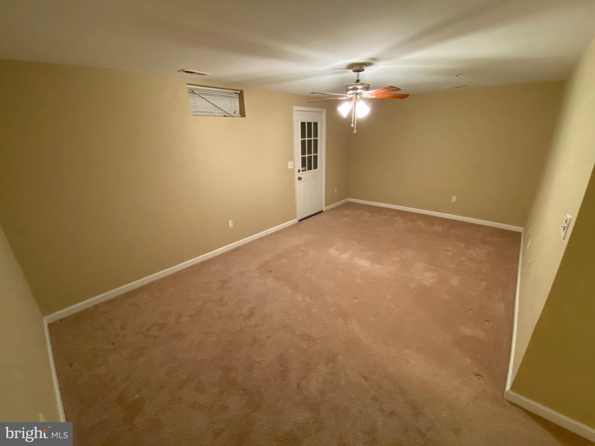 SEVEN OAKS - Residential Lease