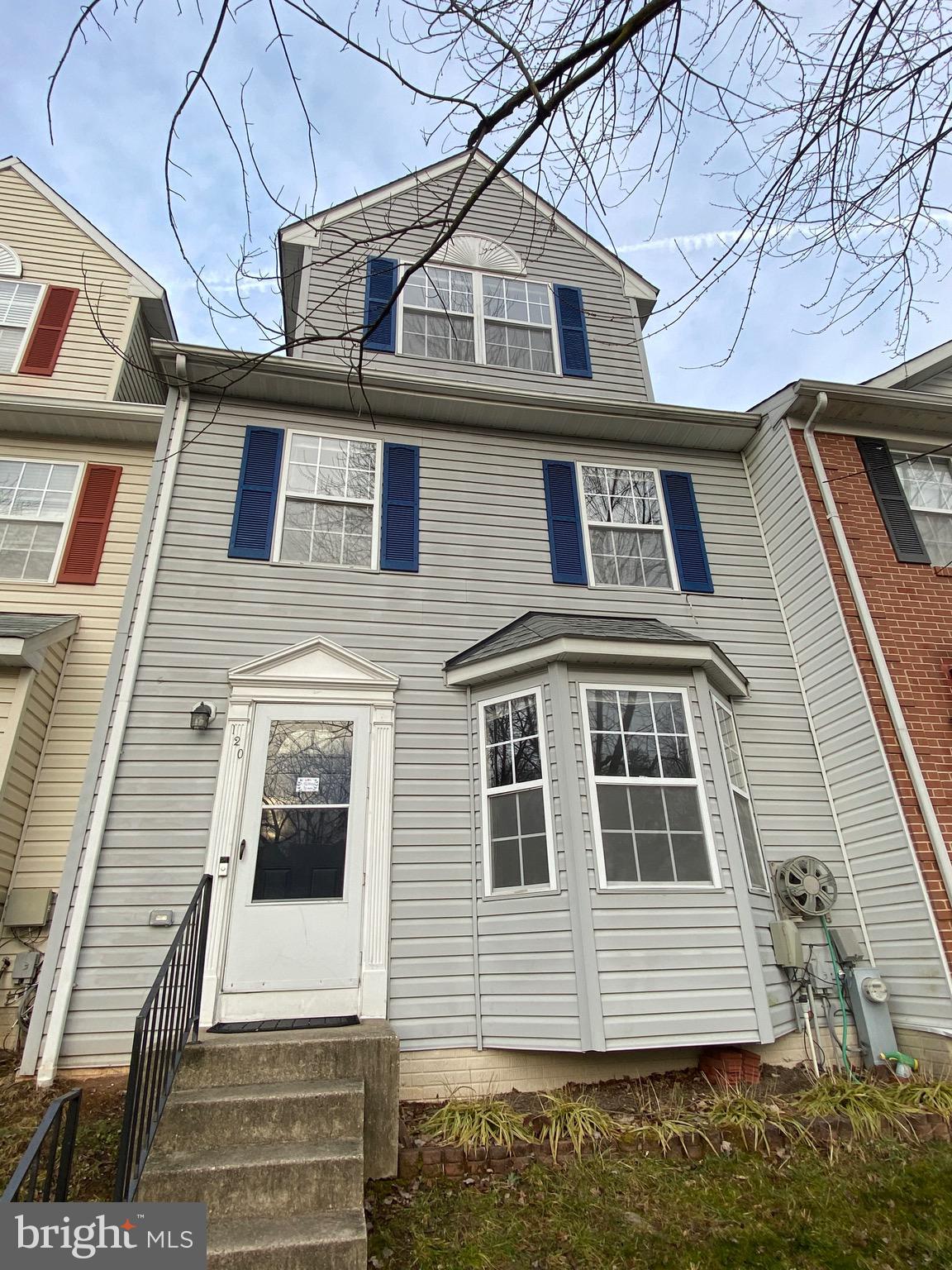 SEVEN OAKS - Residential Lease