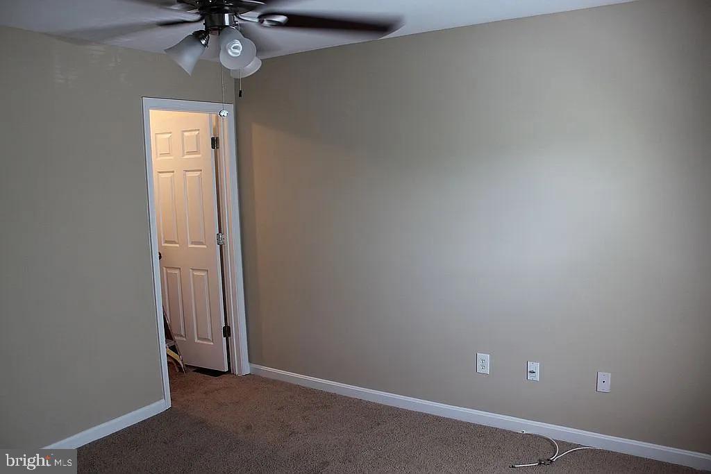 SEVEN OAKS - Residential Lease