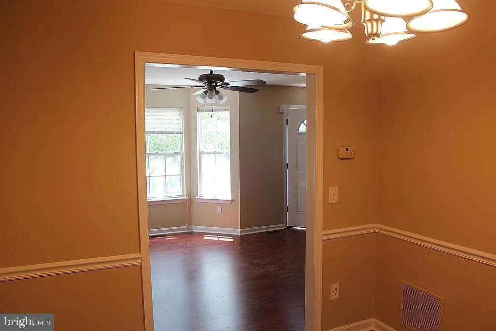 SEVEN OAKS - Residential Lease