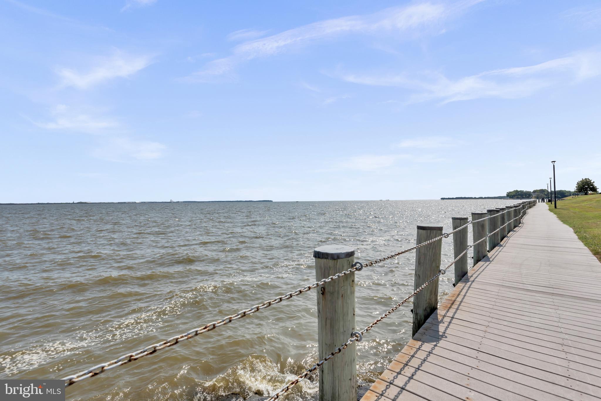 STONEY BEACH - Residential