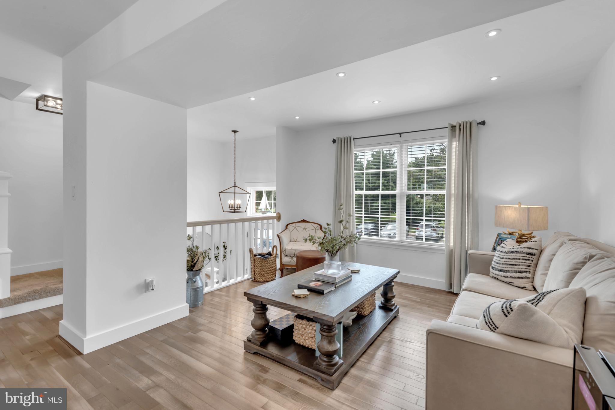 1328 COX COVE