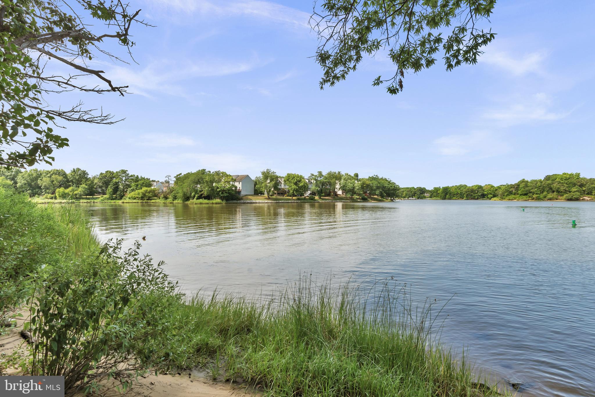 STONEY BEACH - Residential