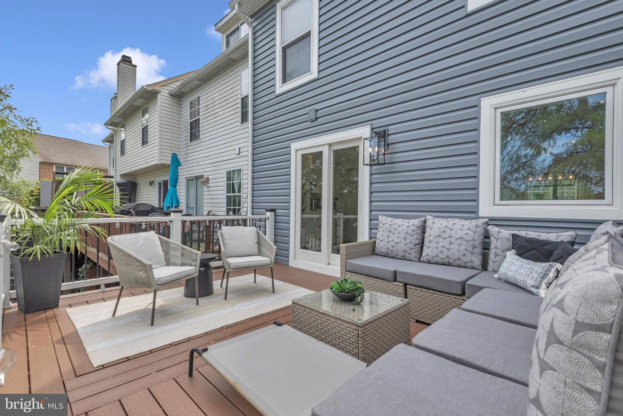 STONEY BEACH - Residential