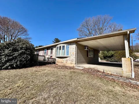49 Mt Laurel Street, Pine Grove, PA 17963 - #: PASK2019928