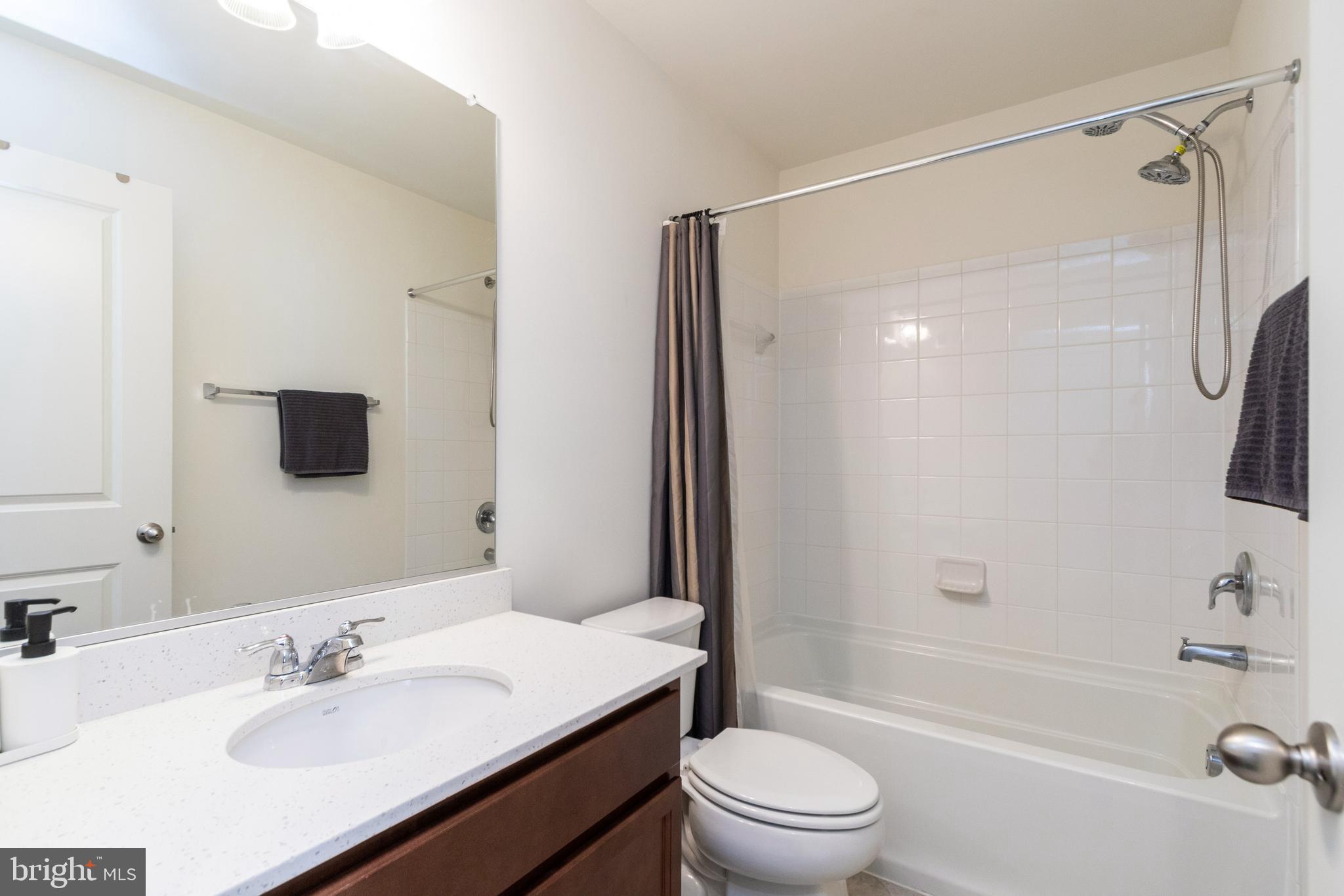 POTOMAC SHORES - Residential Lease