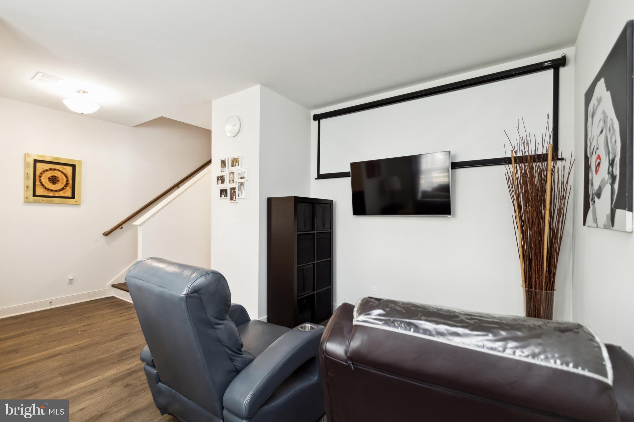 POTOMAC SHORES - Residential Lease