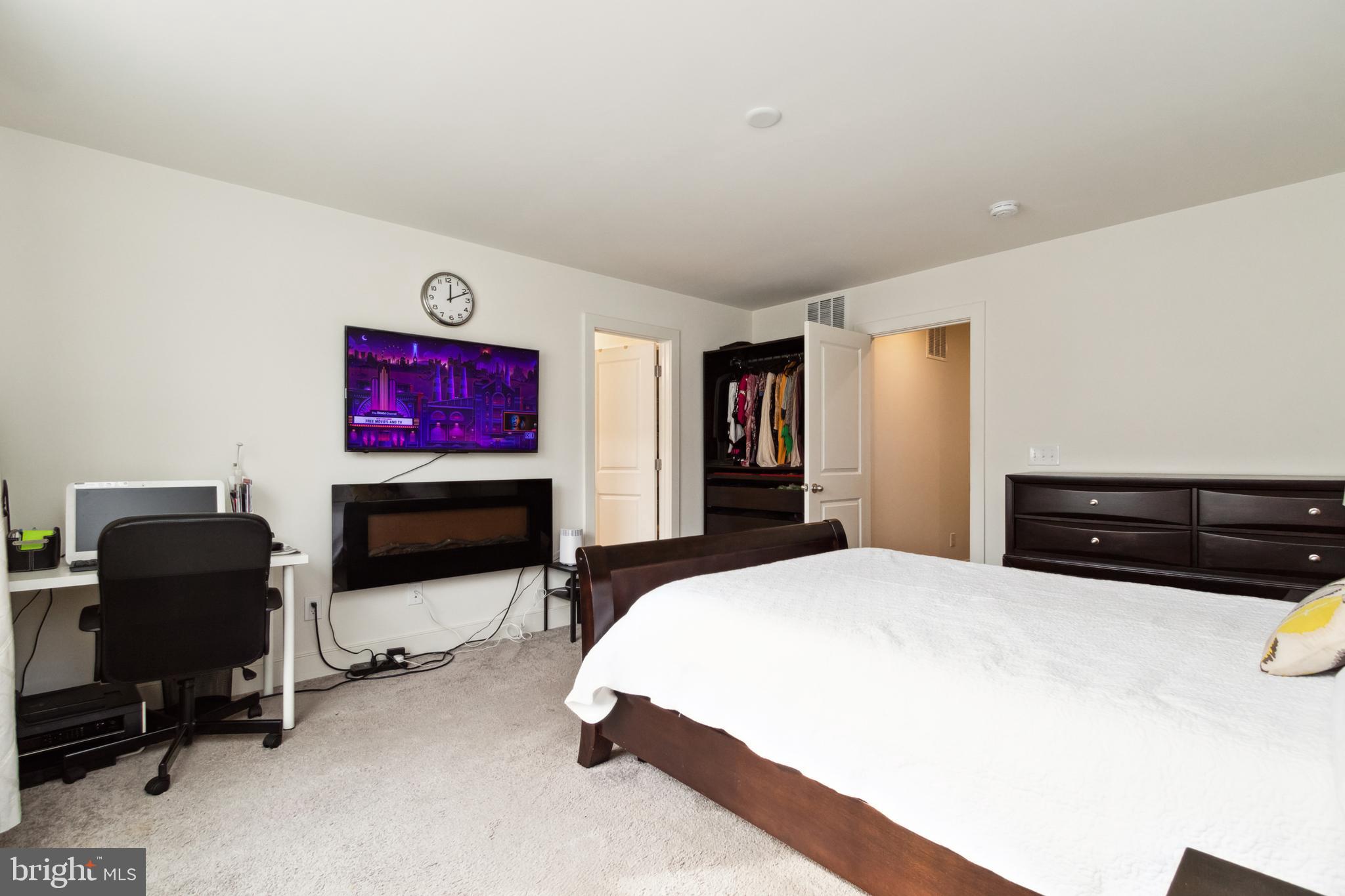 POTOMAC SHORES - Residential Lease