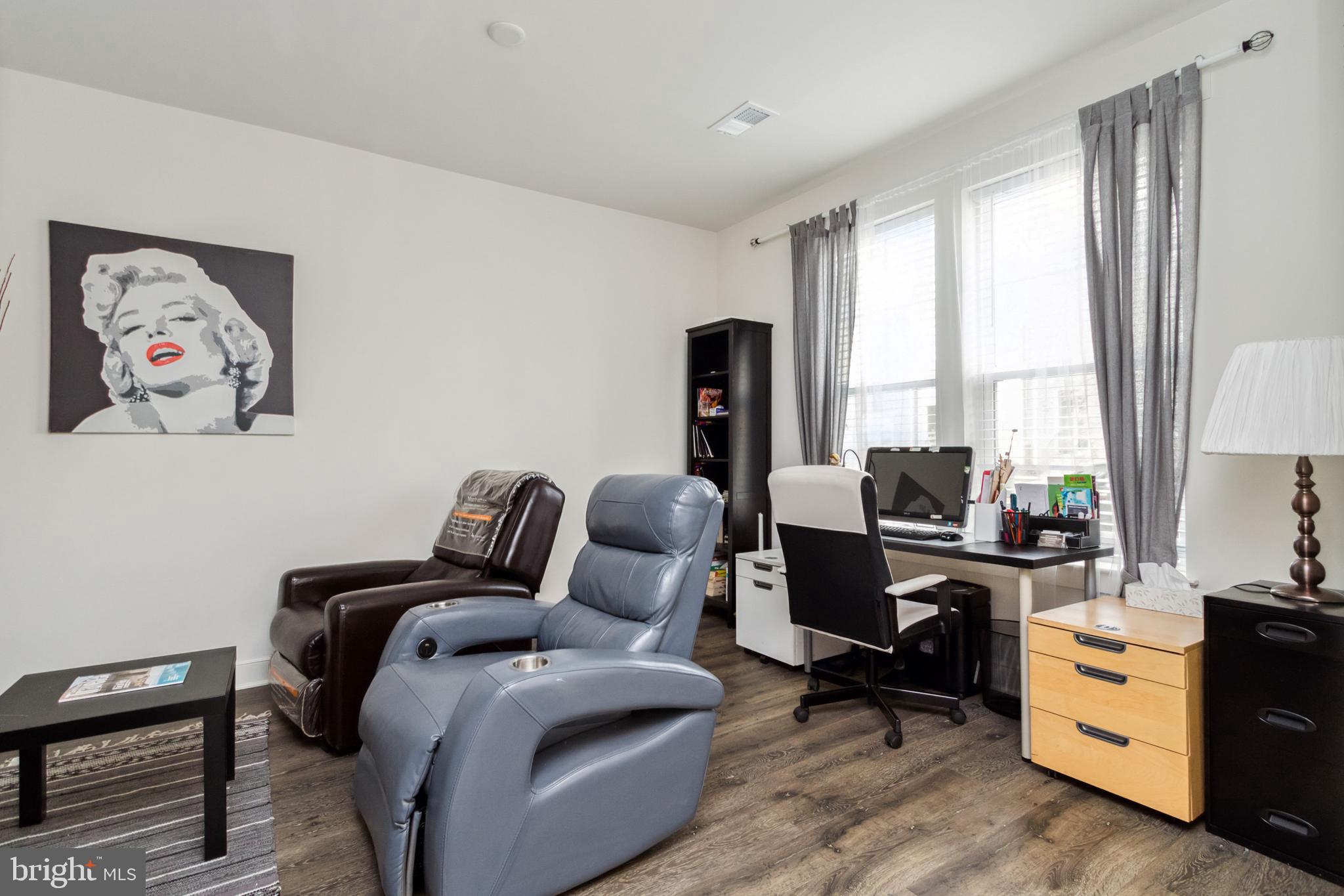 POTOMAC SHORES - Residential Lease