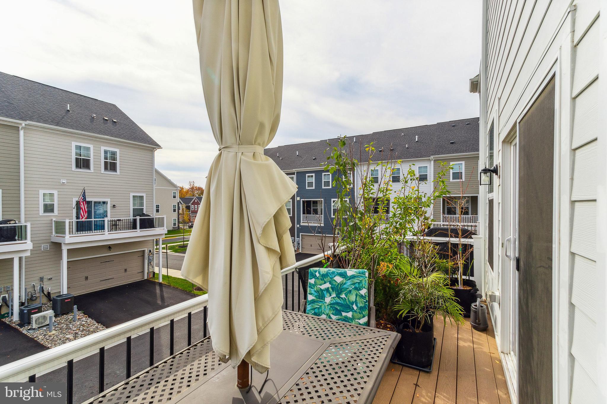 POTOMAC SHORES - Residential Lease