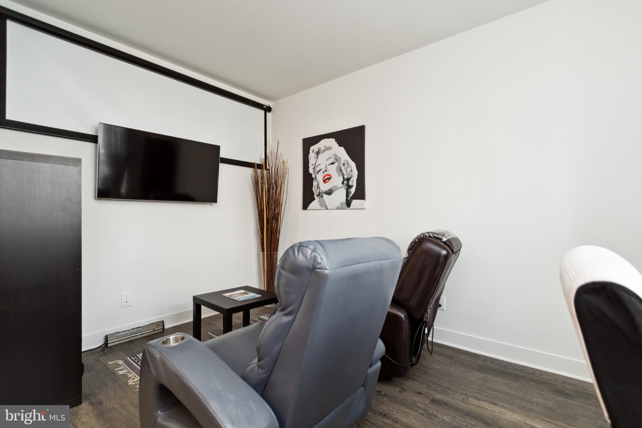 POTOMAC SHORES - Residential Lease