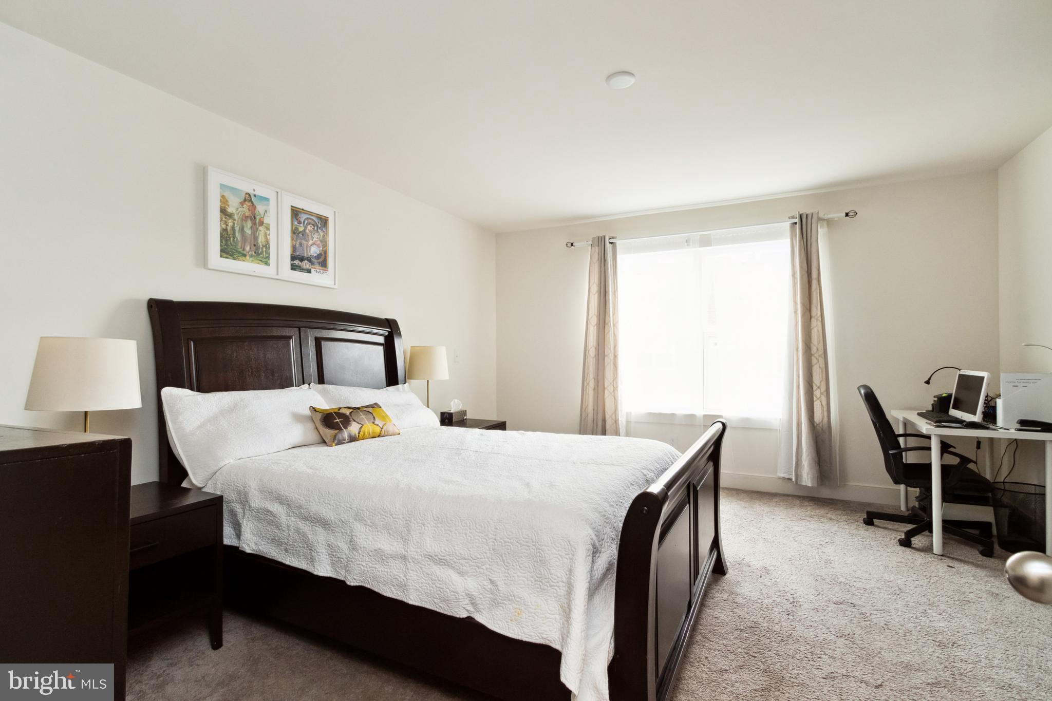 POTOMAC SHORES - Residential Lease