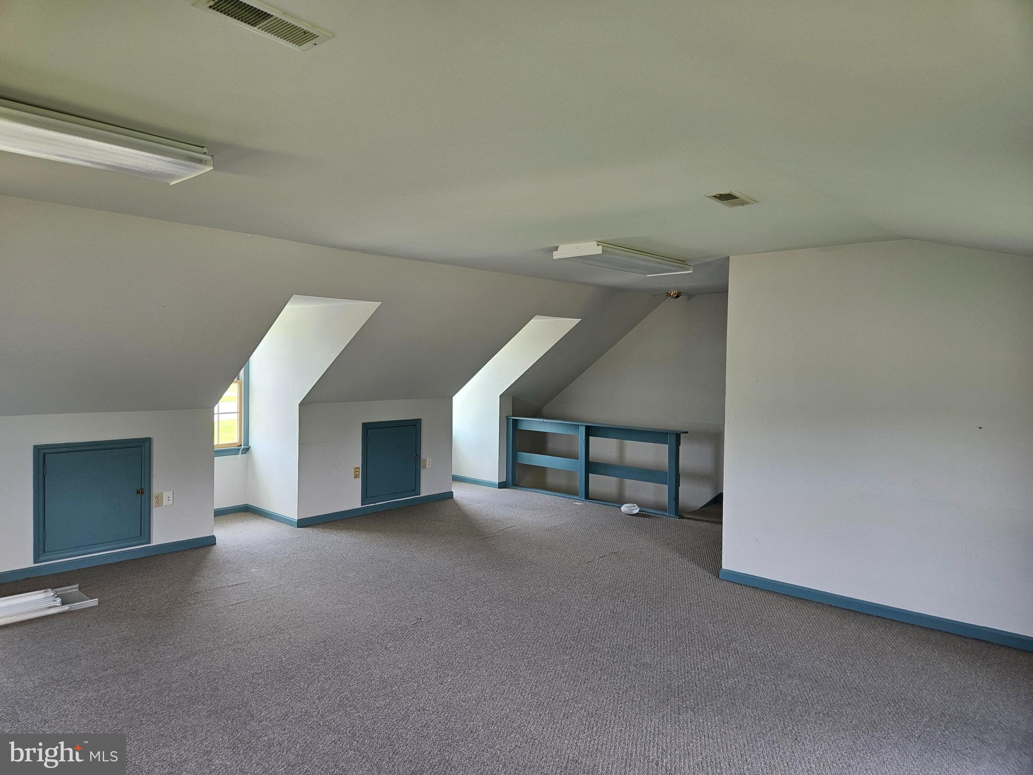 121 CLAY DRIVE